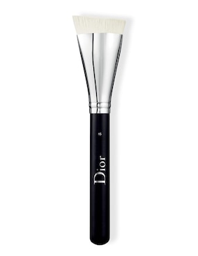 Brocha DIOR Backstage Brush Contouring #15