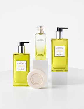 Leche corporal recomendada para hidratar día y noche Hermès Bath Line para todo tipo piel