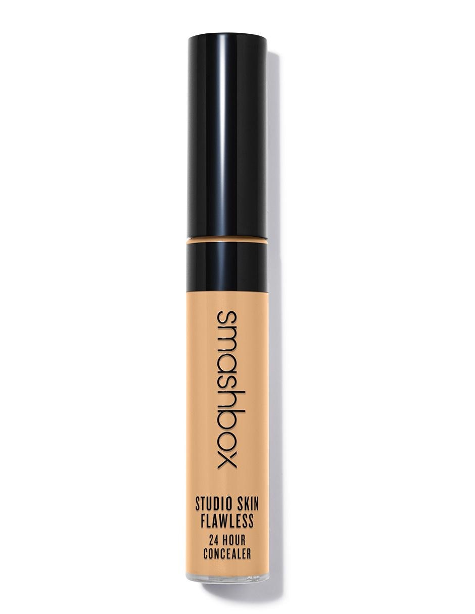 Corrector Studio Skin 1
