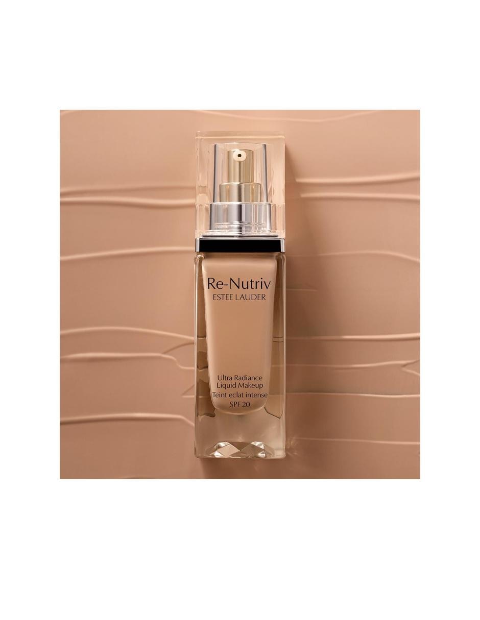 Base de maquillaje líquida Re- Nutriv natural 3