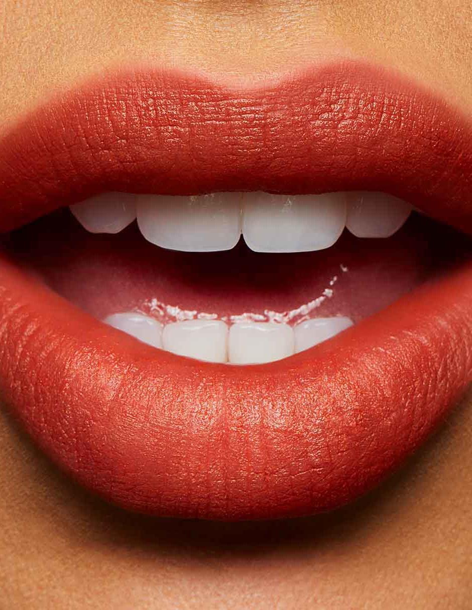 Aceite para labios mate Powder Kiss 4