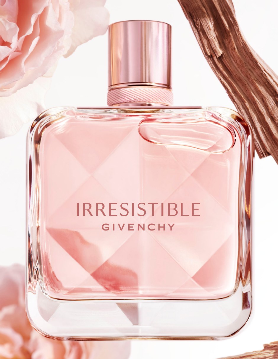 Eau de toilette fraiche Irresistible para mujer 13