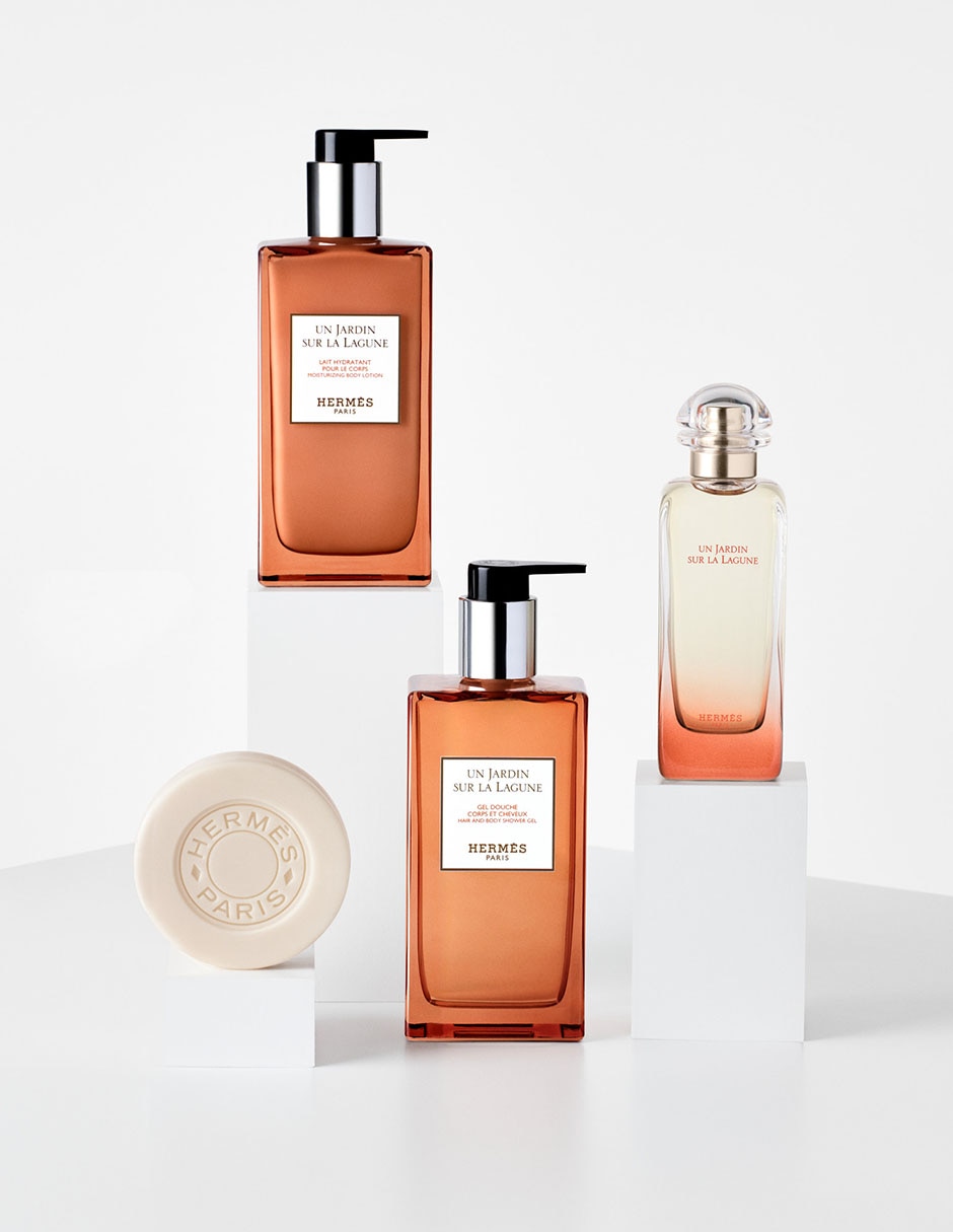 Leche corporal recomendada para hidratar día y noche Bath Line para todo tipo piel