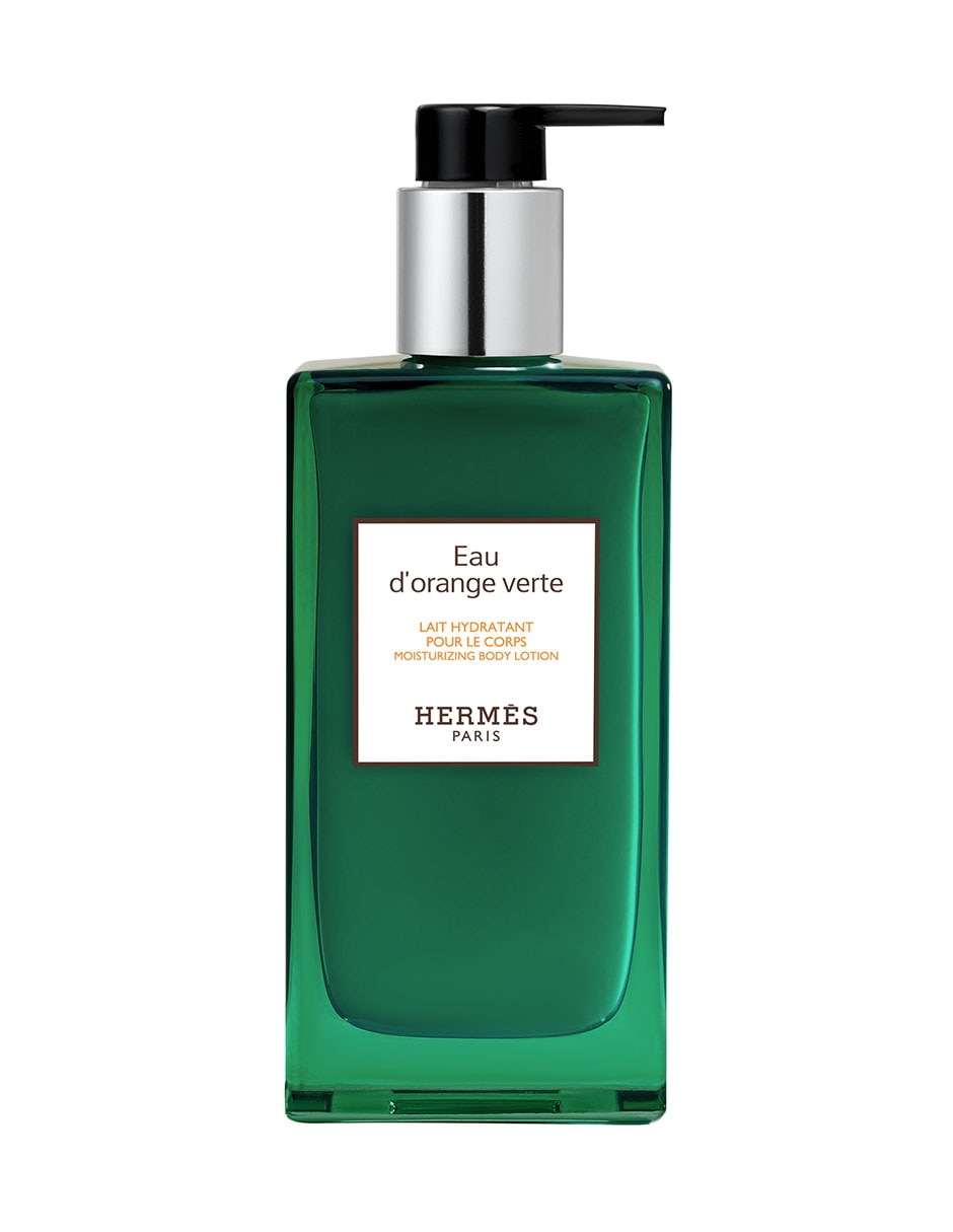 Leche corporal recomendada para hidratar día y noche Bath Line para todo tipo piel Leche corporal recomendada para hidratar día y noche Bath Line para todo tipo piel