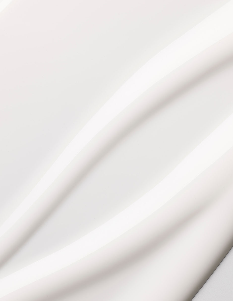 Leche corporal recomendada para hidratar día y noche Bath Line para todo tipo piel