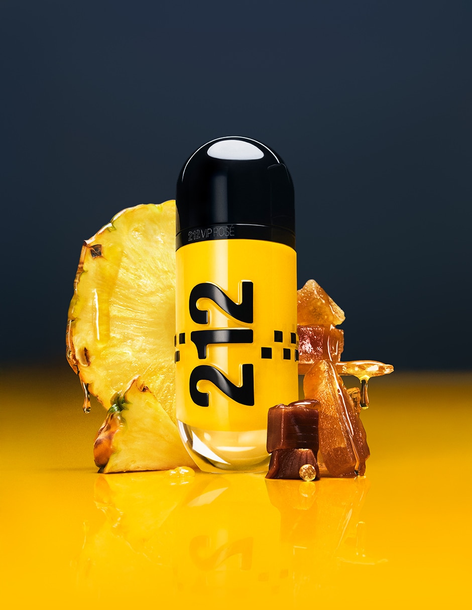 Eau de Parfum 212 VIP Rose Cab para mujer 4